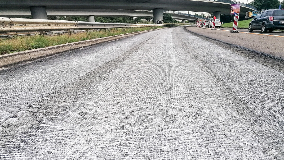 2023_asphalt_img_website_16_9.jpg Asphaltbau Verstärkung